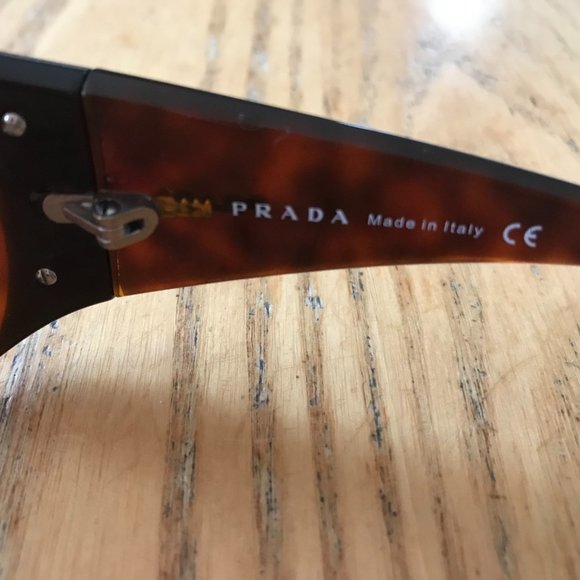Women\'s Prada sunglasses main image 3
